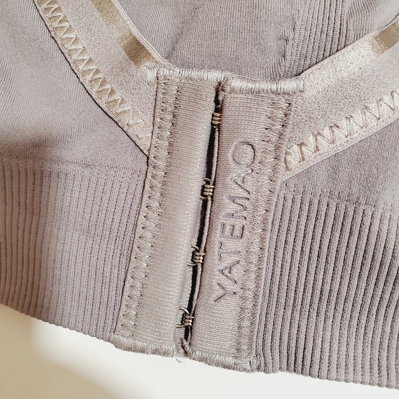 YATEMAO gray padded Bra new with tags size L - Picture 7 of 12